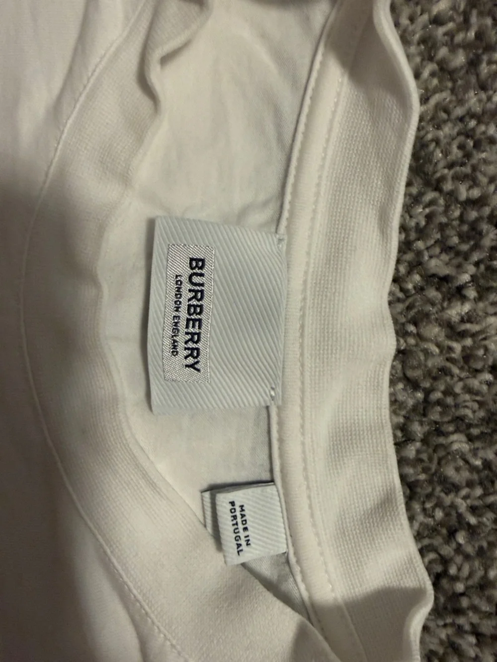 Burberry White Tee with Vintage Check Short Sleeves - Picture 2 of 4